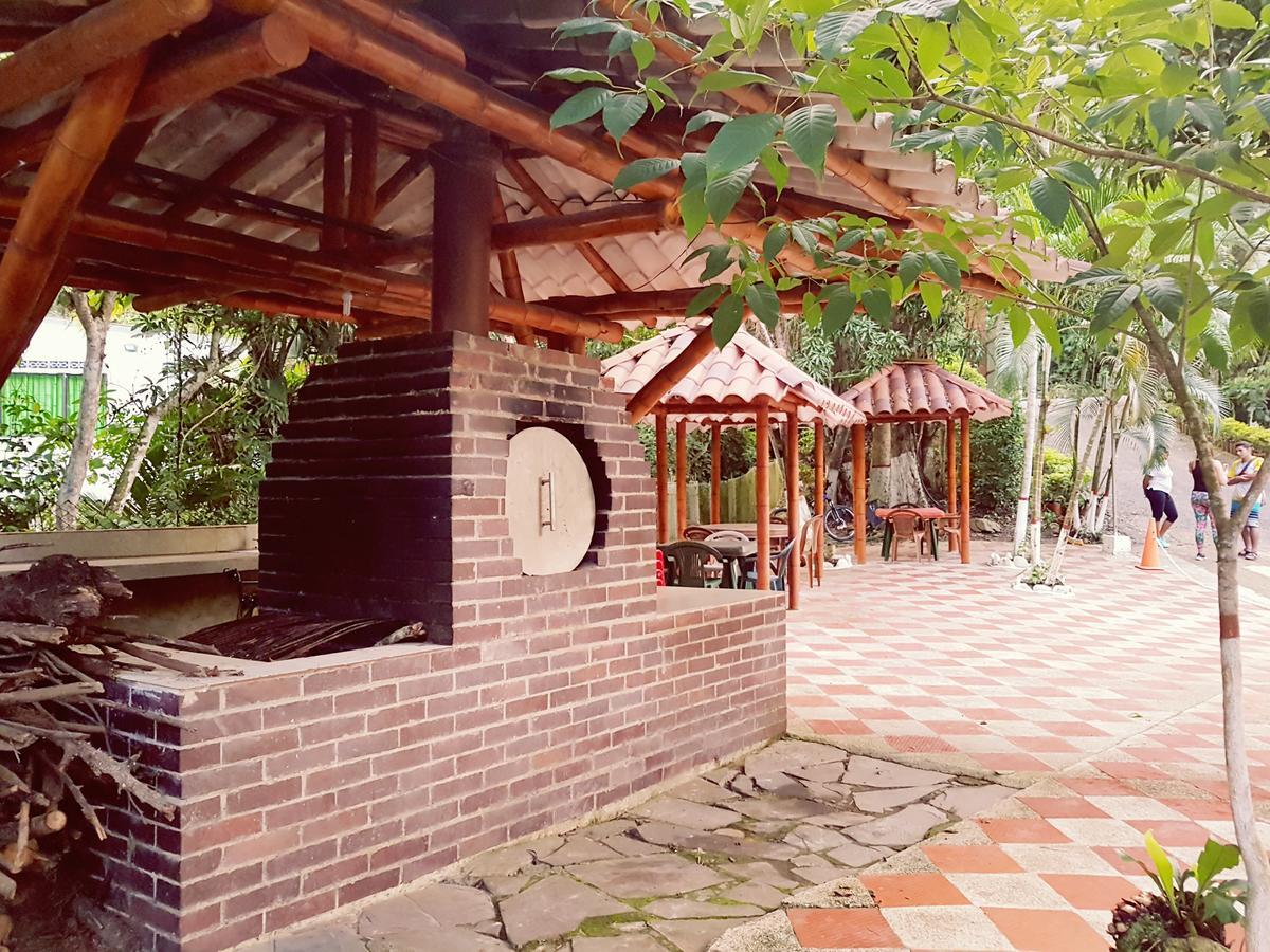 Hotel Campestre La Gaitana Tobia Exterior foto